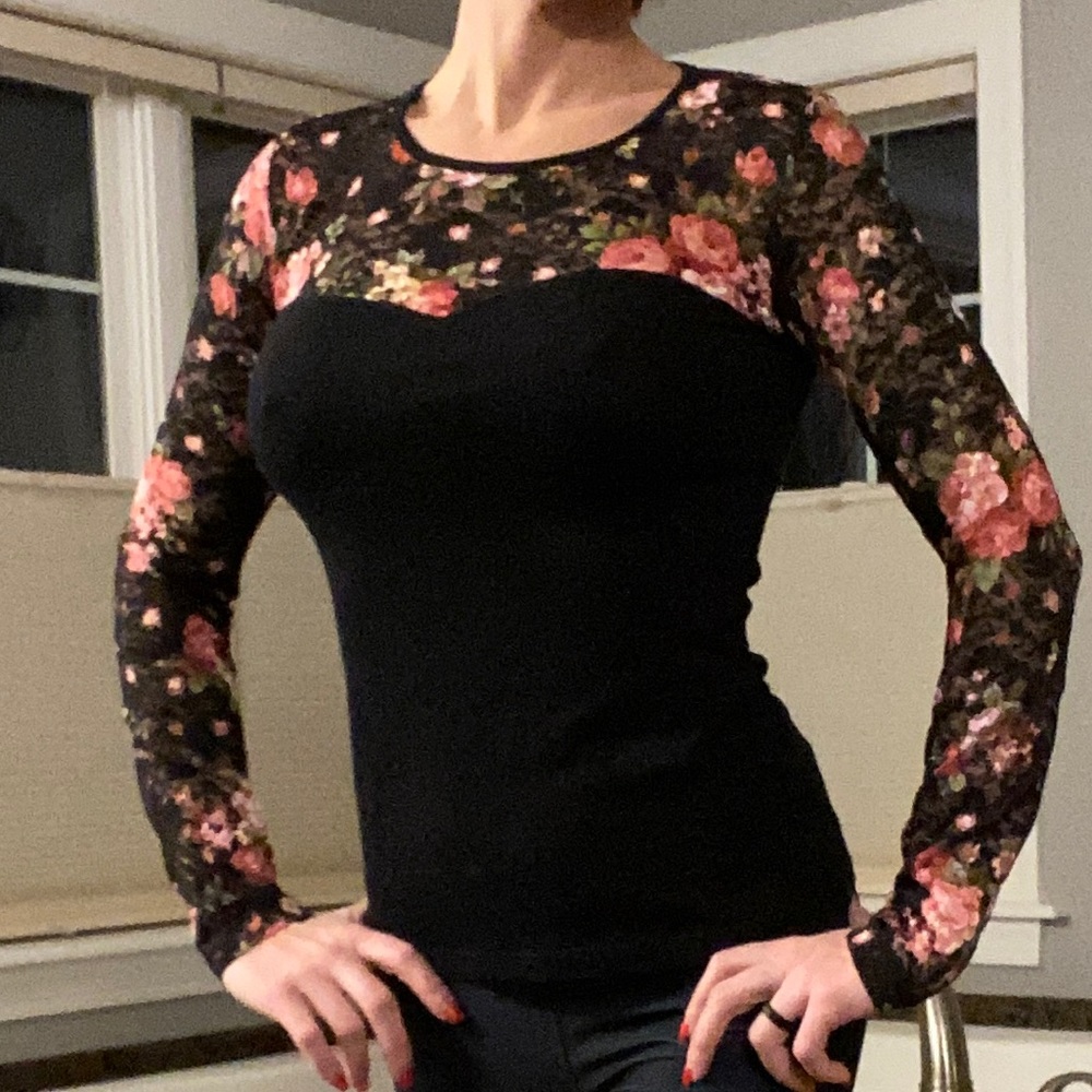 Forever 21 Floral Lace Knit Sweetheart Top Fitted Shirt - Picture 6 of 10